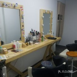 杭州高教園區(qū)攝影團(tuán)購(gòu)新體驗(yàn) 鎖定快照攝影優(yōu)惠禮包